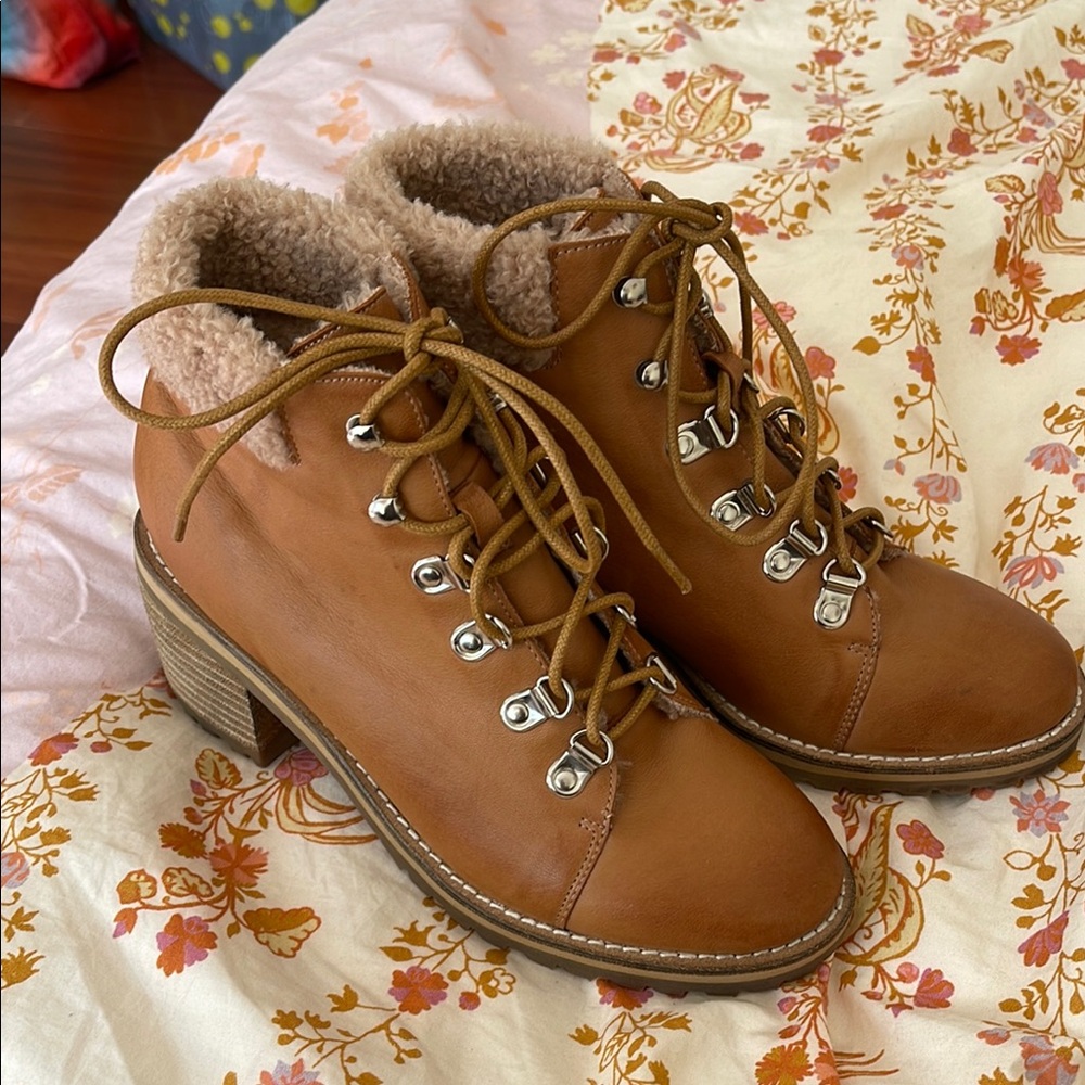 Women's Tan Lace-Up Ankle Boots (Silent D Brand F… - image 5